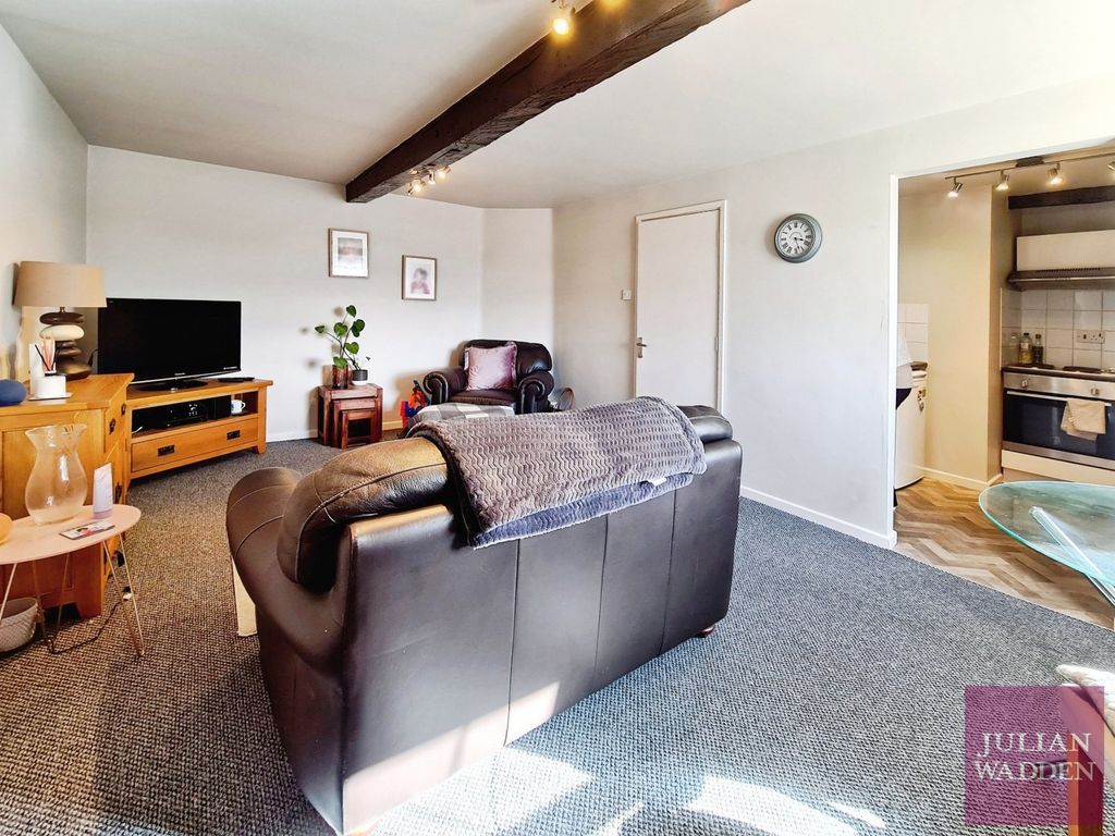 Property photo 3 of 12 Picture No. 06