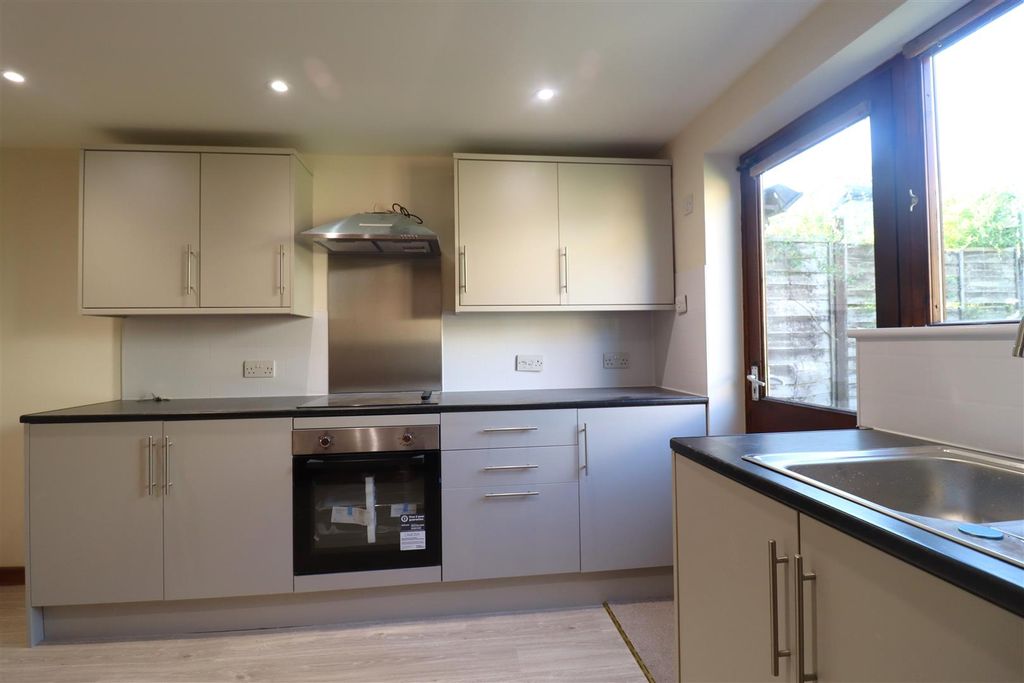 Property photo 3 of 13 Kivhen2.Jpg