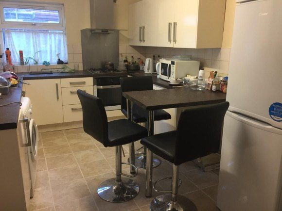 Property photo 2 of 11 Kitchen1.Jpg