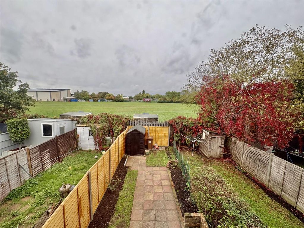 Property photo 2 of 11 5Fc1551A-2Fab-427E-ba8A-64332980dc53.Jpg
