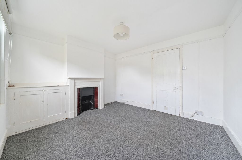 Property photo 3 of 19 1471374-12-6A1Dac...