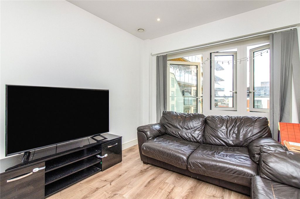 Property photo 2 of 9 Picture No. 08