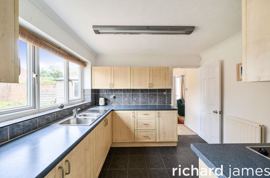 Property photo 3 of 13 4c538c133Eed43608d5Eb28Af77082E5