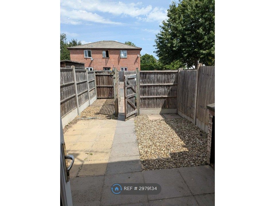 Property photo 2 of 5