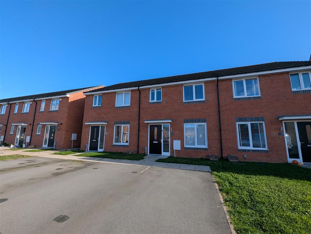 Property photo 1 of 14 Externally