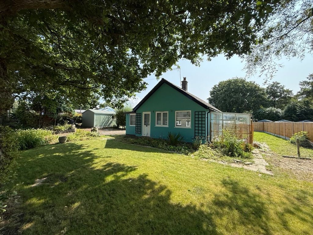 Property photo 2 of 34