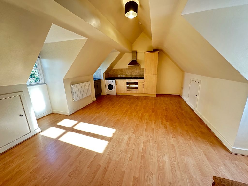 Property photo 2 of 6 4692031