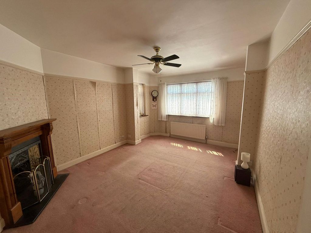 Property photo 2 of 17 Picture No. 05