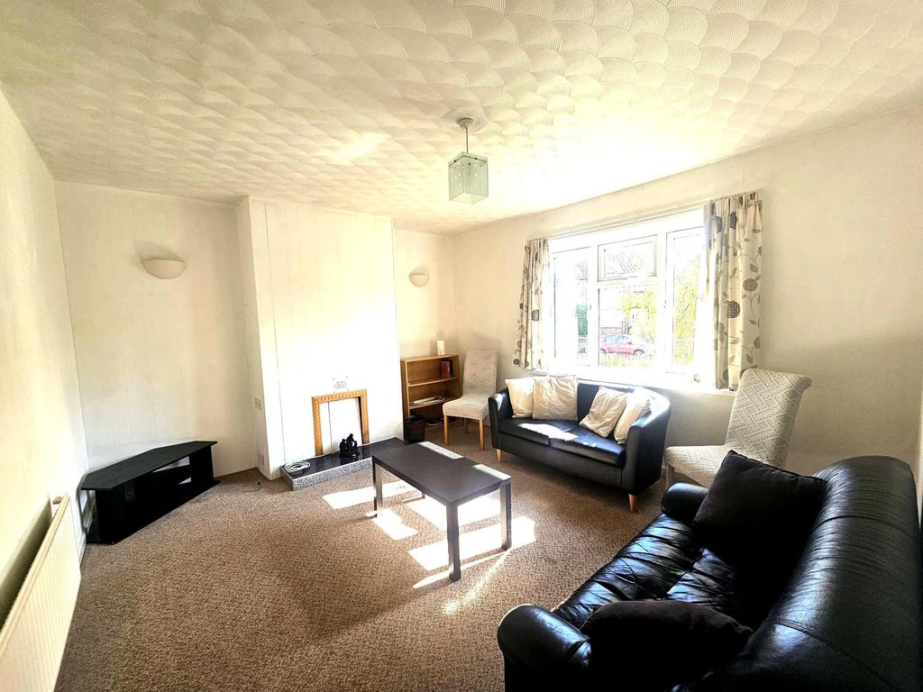 Property photo 3 of 11 Image