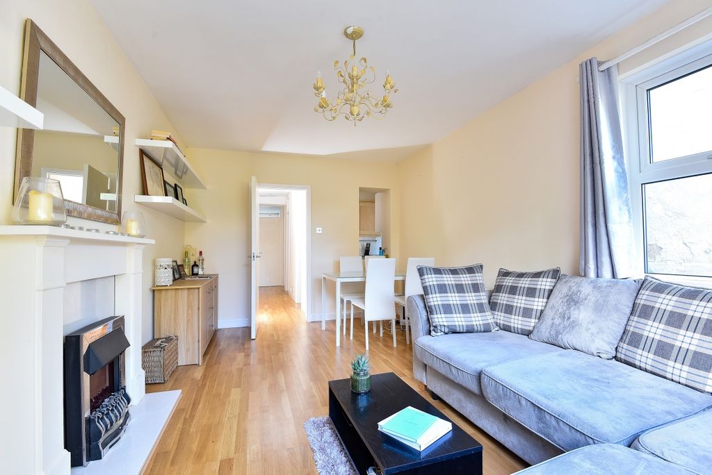 Property photo 1 of 6 208938 (5)