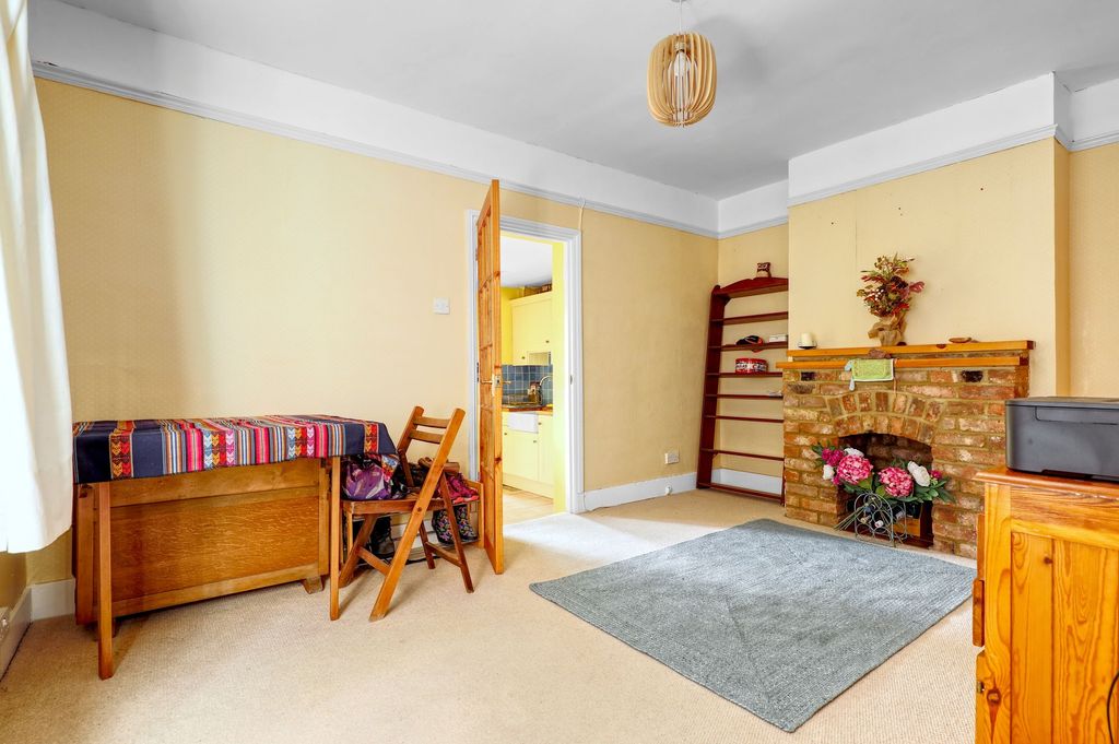 Property photo 3 of 14