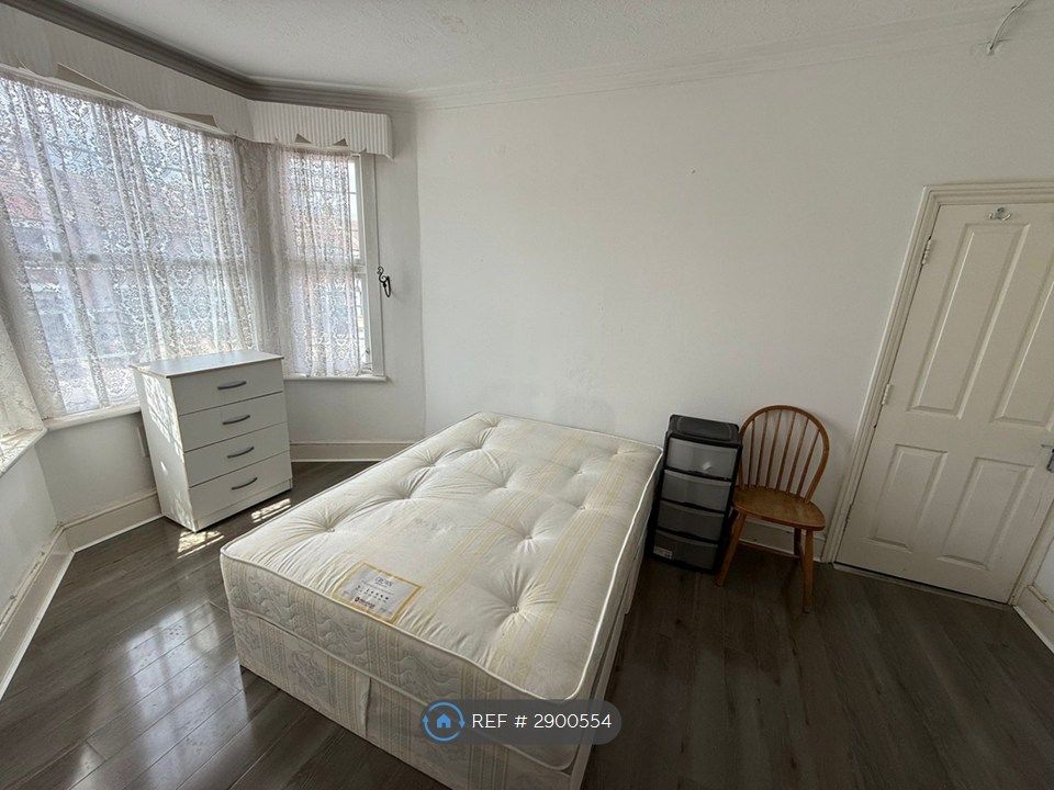 Property photo 3 of 4