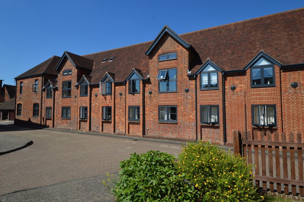 Property photo 1 of 5 Main (Main)