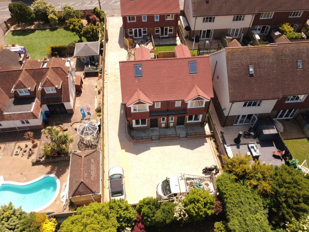 Property photo 1 of 19 Dji_Fly_20260522_134354_409_1779453995714_Photo_Op
