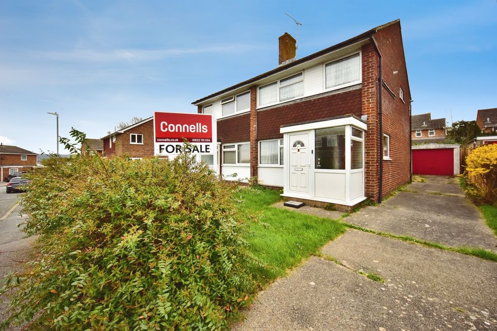 Property photo 1 of 14