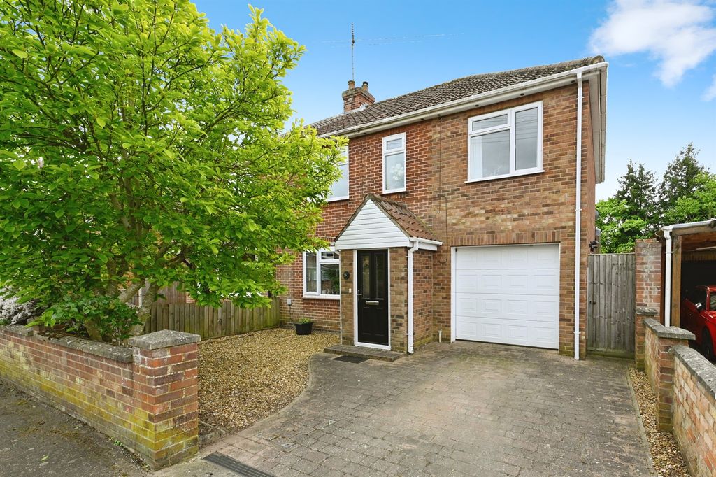 Property photo 1 of 15