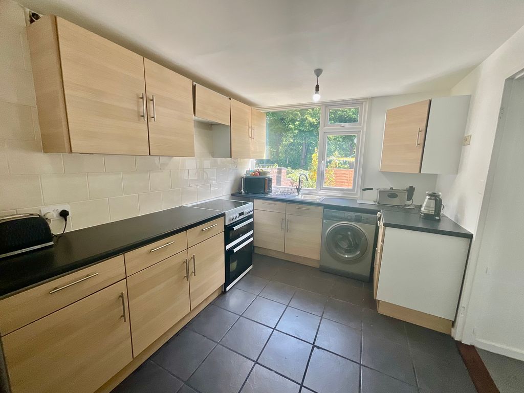 Property photo 2 of 14 2