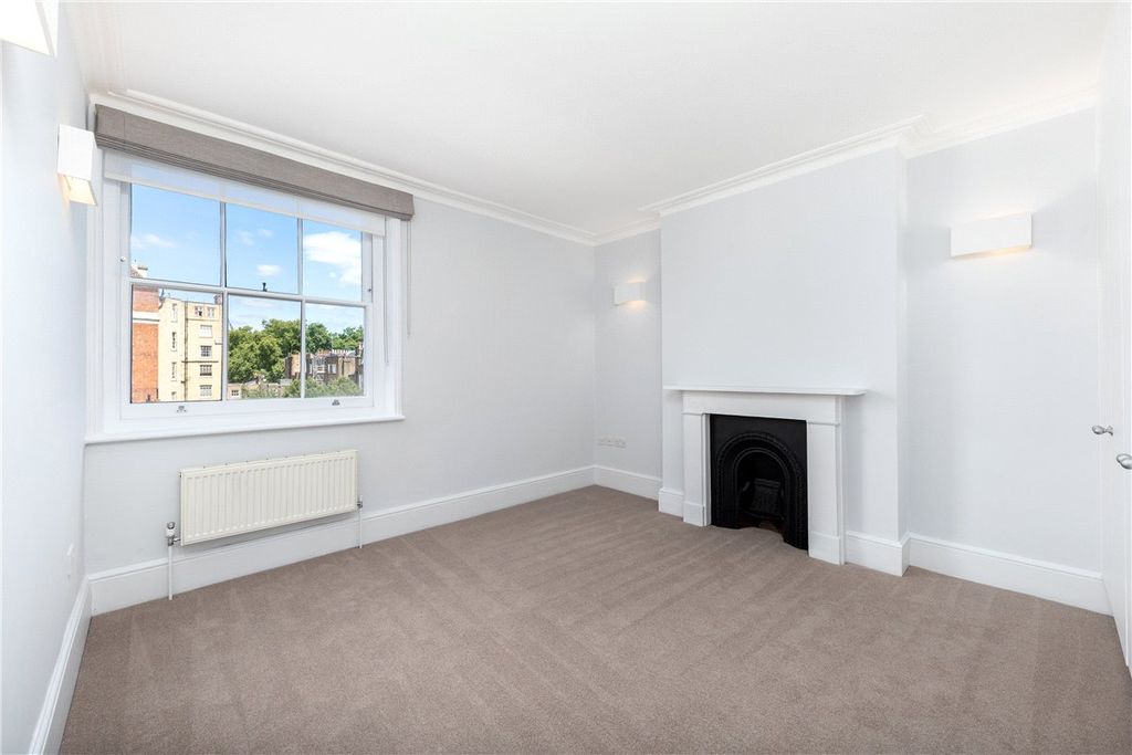 Property photo 3 of 10 Picture No. 27