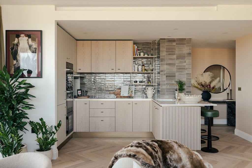 Property photo 3 of 52