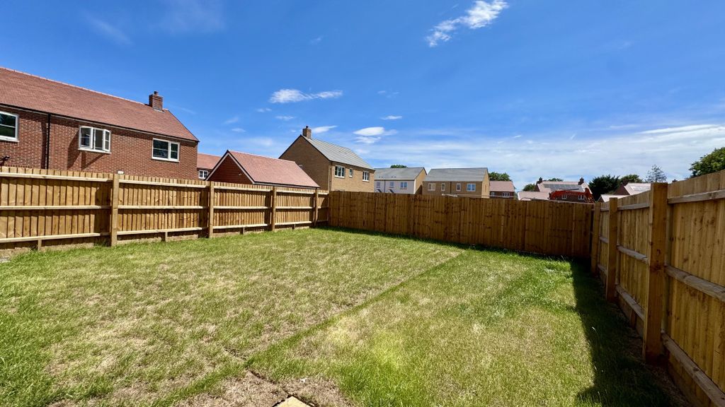 Property photo 3 of 13