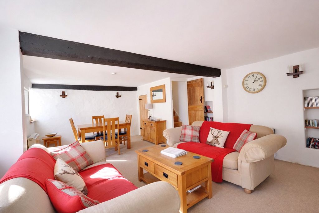 Property photo 3 of 14 Picture No. 06