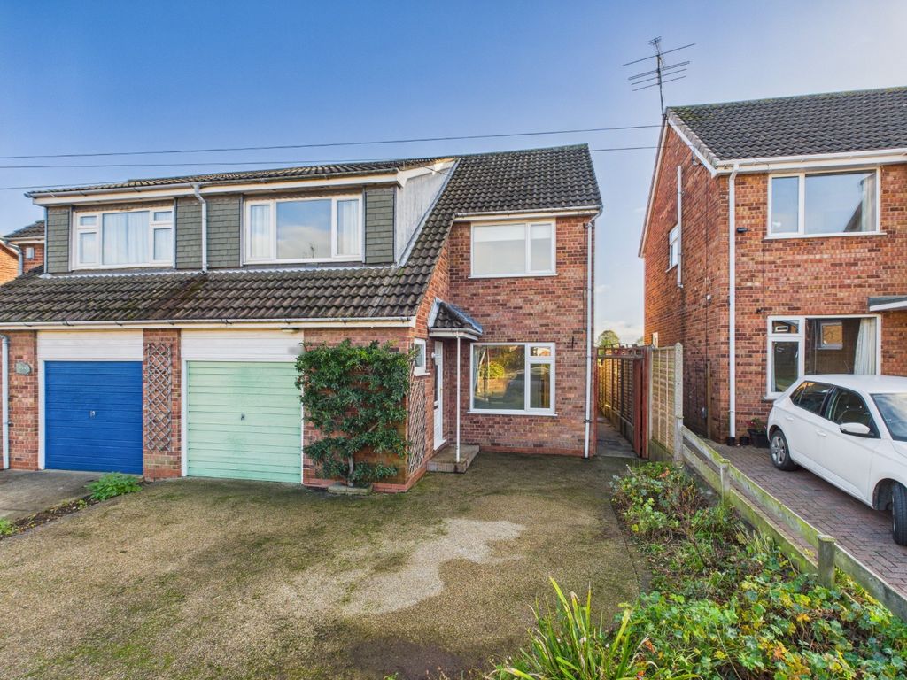 Property photo 2 of 24 4327845