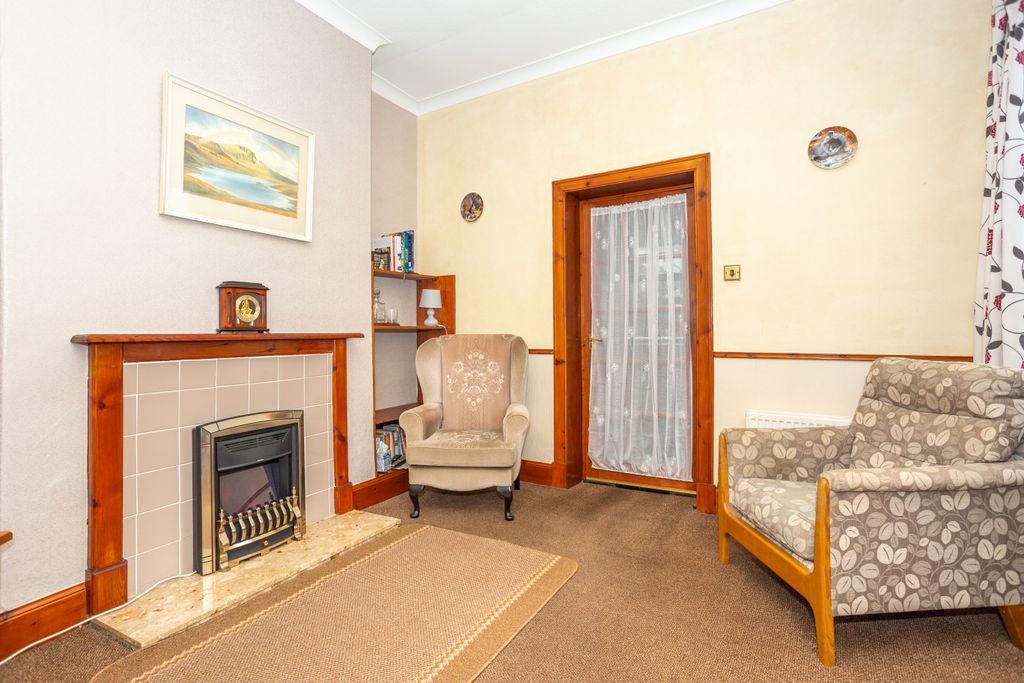 Property photo 2 of 26 Lounge