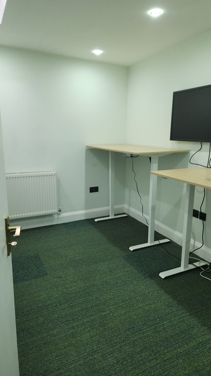 Property photo 2 of 5 Office Space 3