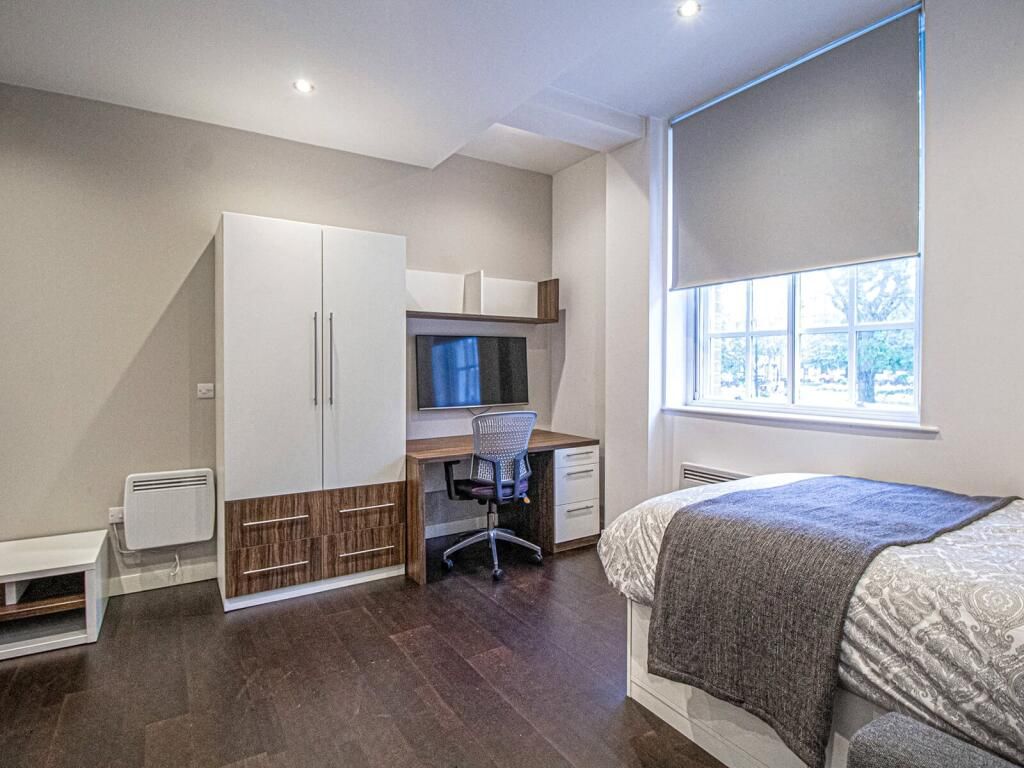 Property photo 3 of 5 Gallery