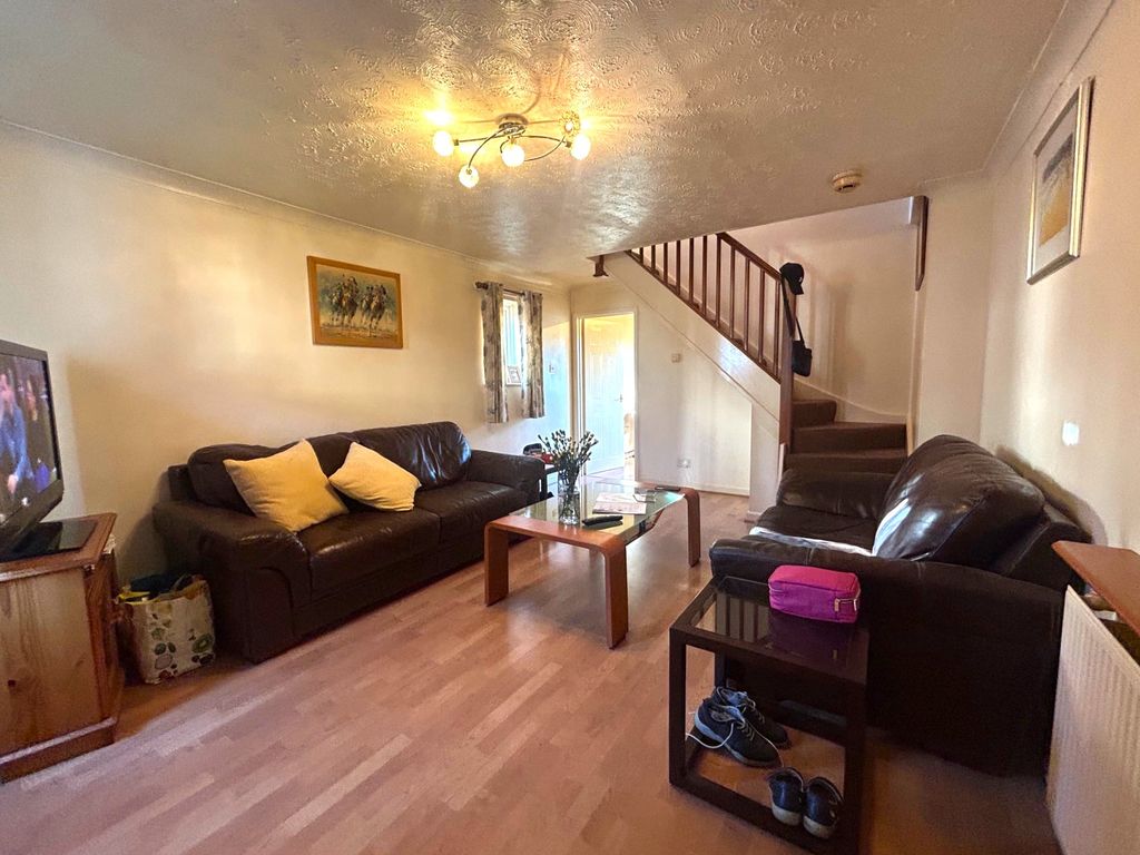 Property photo 3 of 14 Lounge Dining Room Pic 2