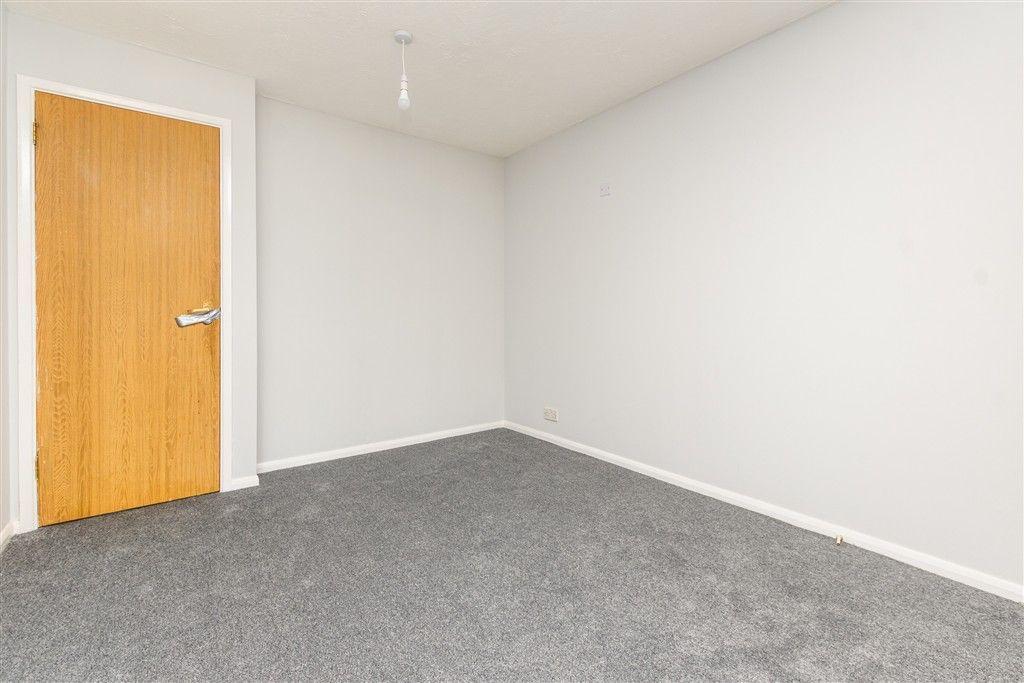 Property photo 3 of 13 Dining Area