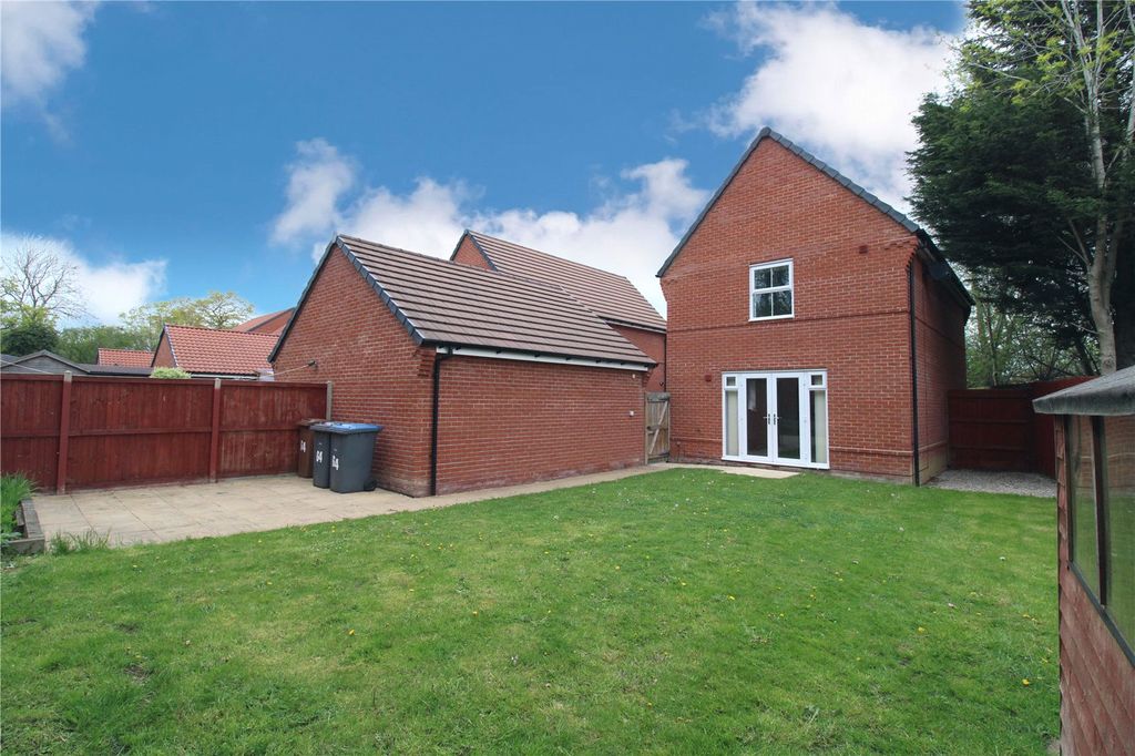 Property photo 2 of 16 Picture No. 03