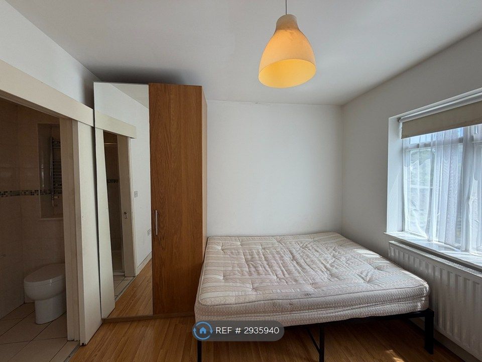 Property photo 3 of 3