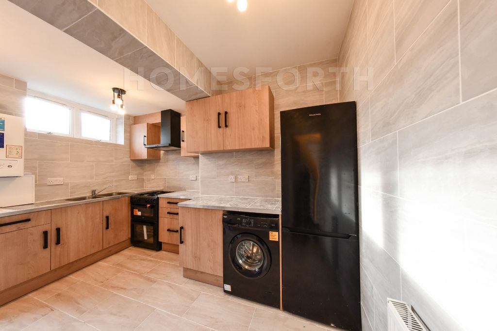 Property photo 2 of 22 Photo 16