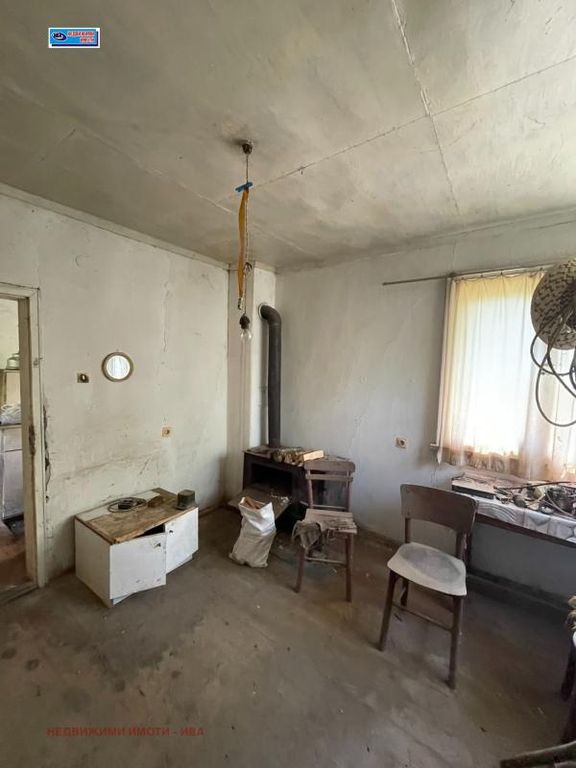 Property photo 2 of 4
