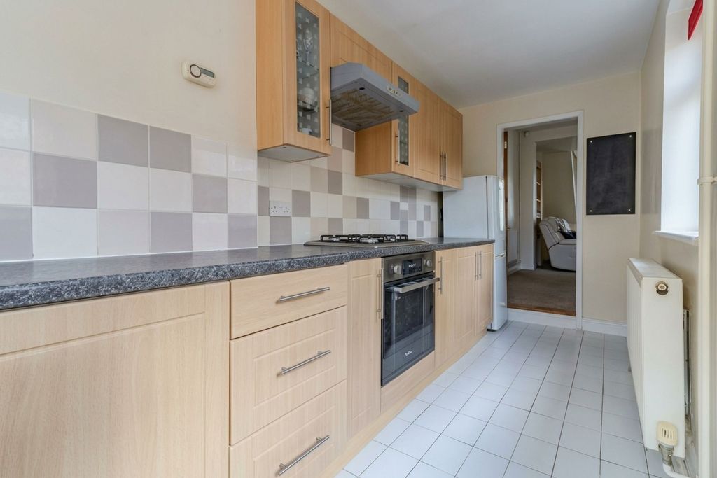 Property photo 2 of 13