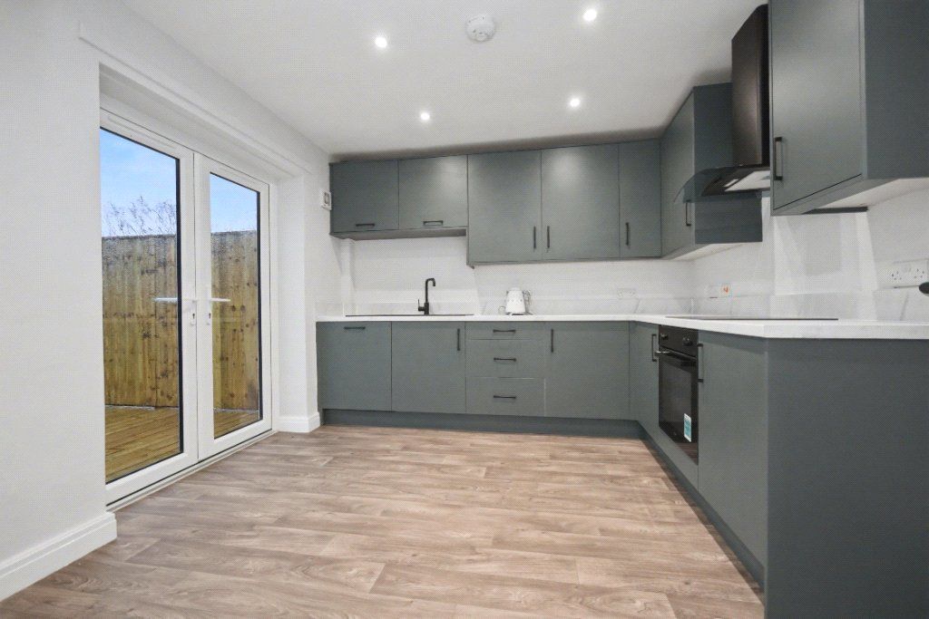 Property photo 2 of 16 Picture No. 05