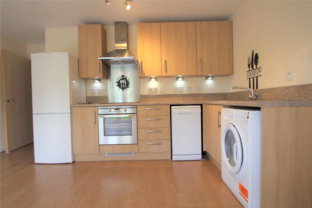Property photo 3 of 8 Picture No. 04