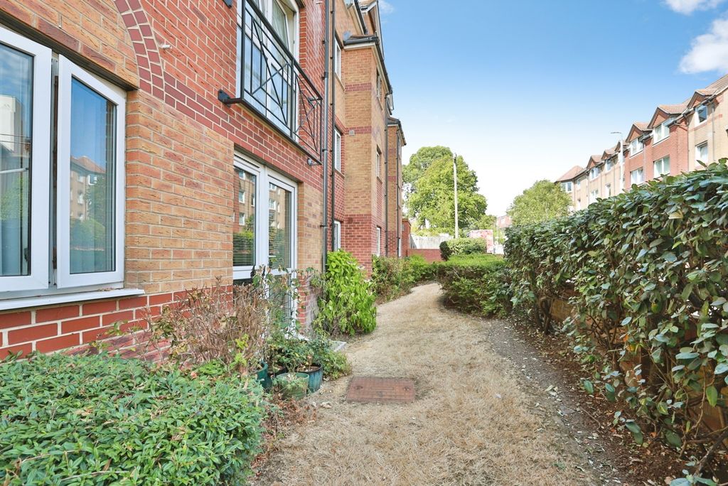 Property photo 2 of 18 Pbox-Img.Jpg
