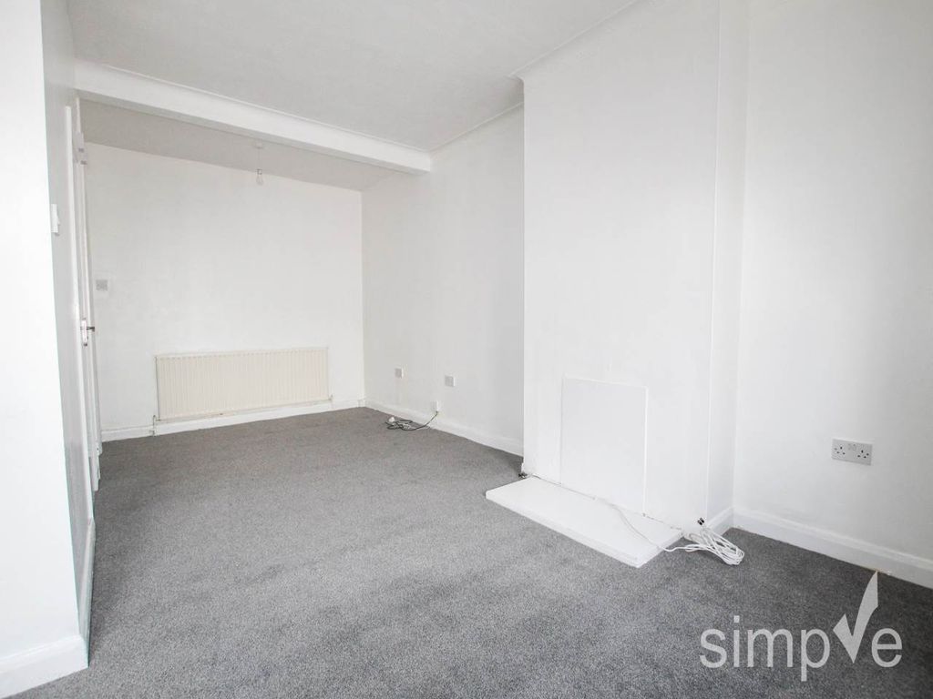 Property photo 3 of 12 Img_7309