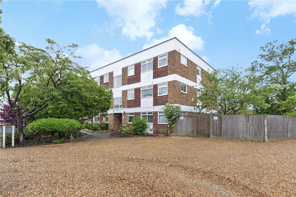 Property photo 2 of 10