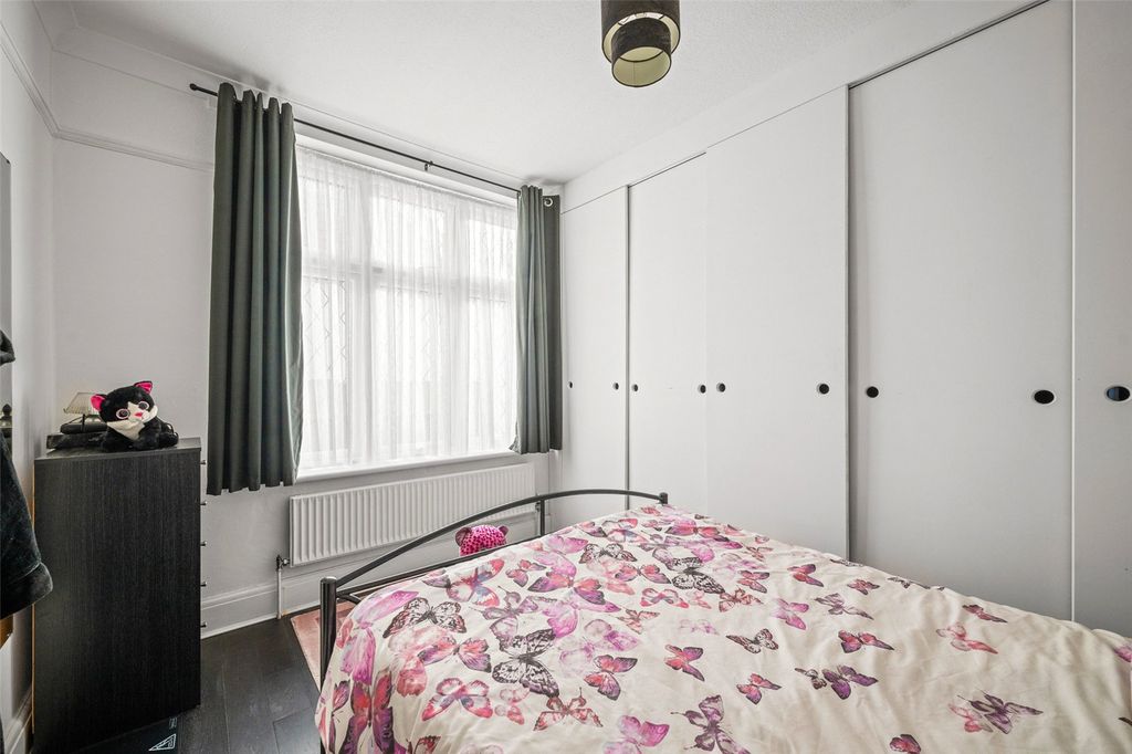 Property photo 2 of 22 Bedroom Two