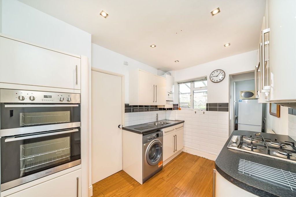 Property photo 3 of 5