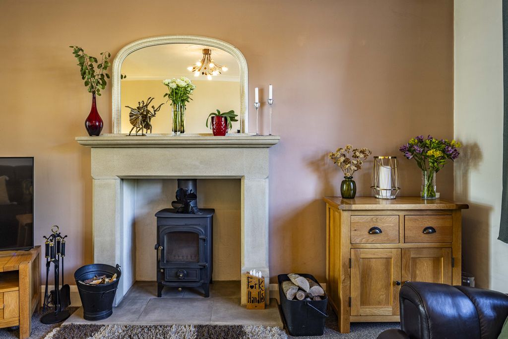 Property photo 3 of 26