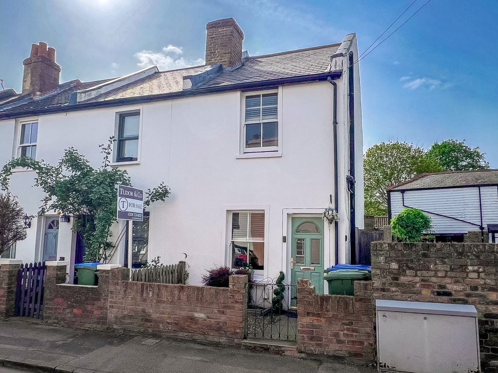 Property photo 1 of 35
