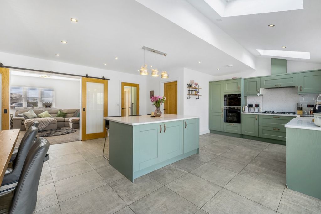 Property photo 3 of 34 2 Hickory Close (Holbeach)-20