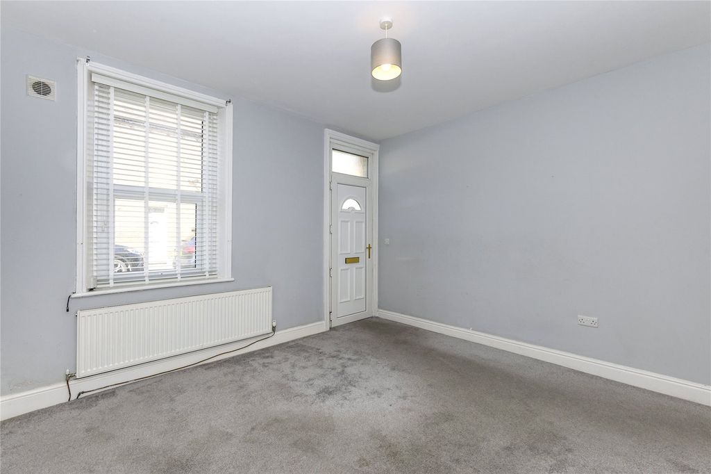 Property photo 3 of 10 Living Room