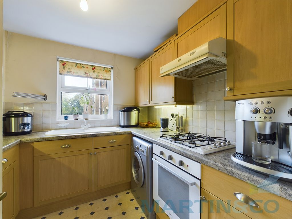 Property photo 2 of 8