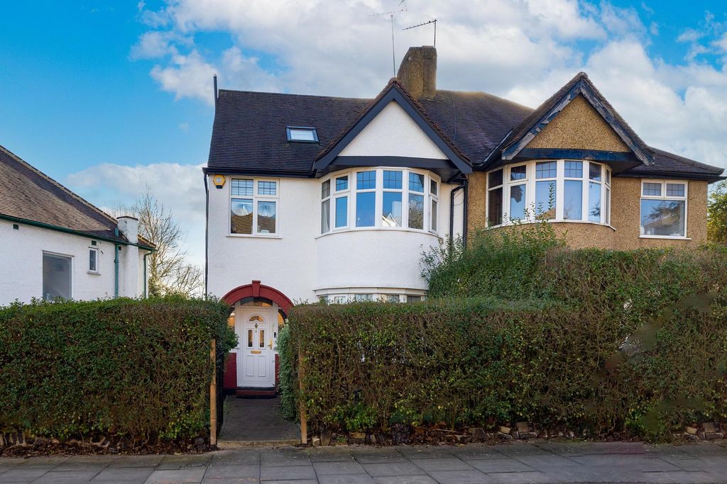 Property photo 1 of 19