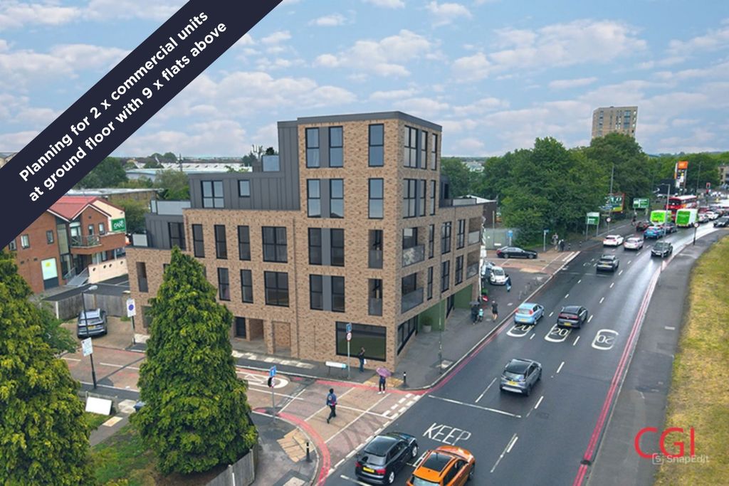 Property photo 1 of 9 70 Christchurch Road, Colliers Wood, London Sw19 2Pb